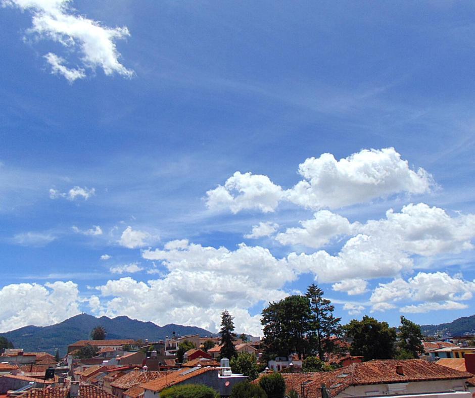 Kaza Muta Bed & Breakfast ซานกริสโตบัล เด ลาสกาซาส ภายนอก รูปภาพ
