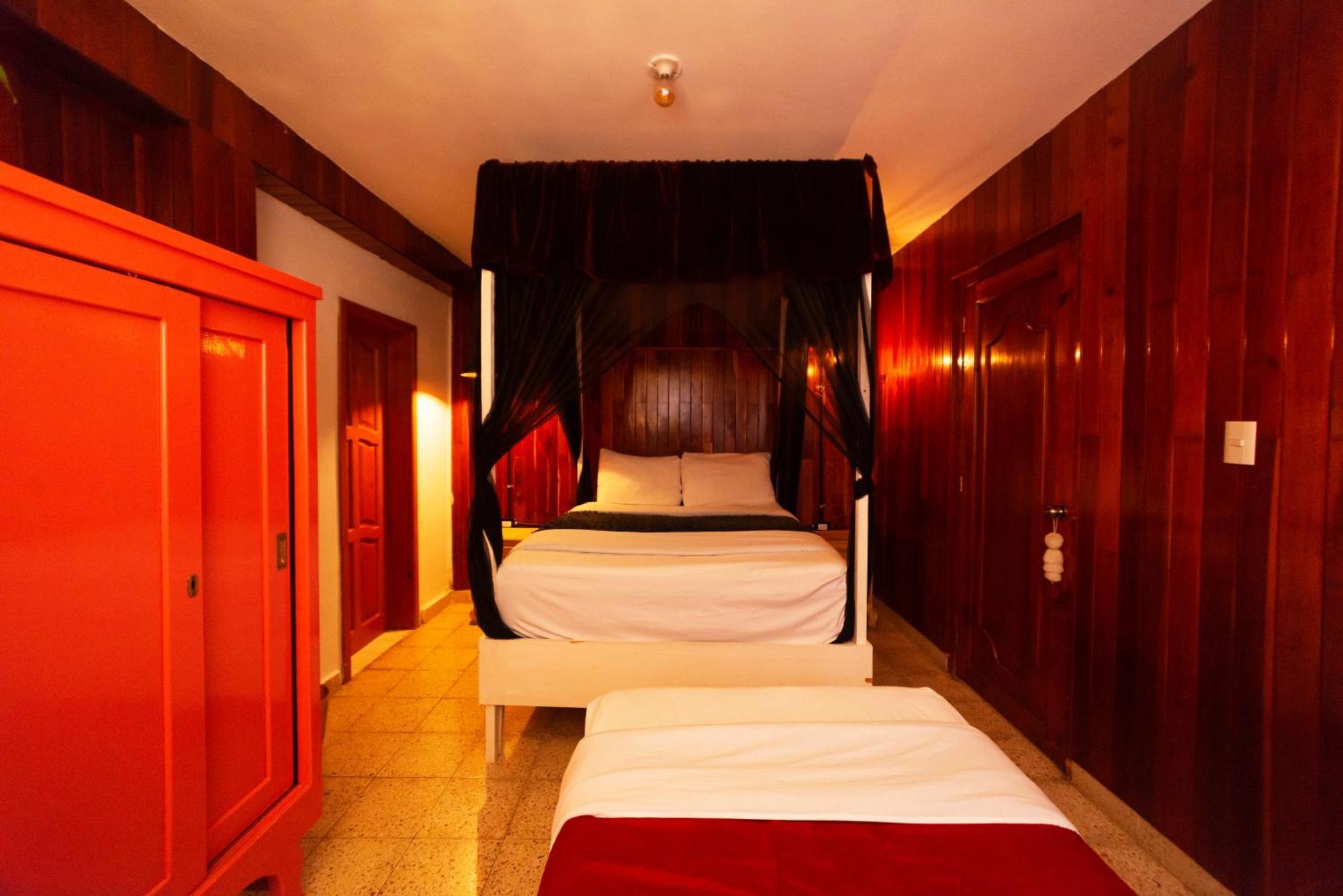 Kaza Muta Bed & Breakfast ซานกริสโตบัล เด ลาสกาซาส ภายนอก รูปภาพ